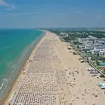 Well Equipped In Bibione-beahost *