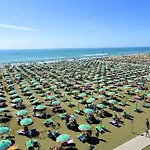 Apartment Well Equipped In Bibione-beahost *