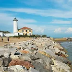 Well Equipped In Bibione-beahost * Bibione