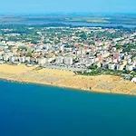 Well Equipped In Bibione-beahost Apartment