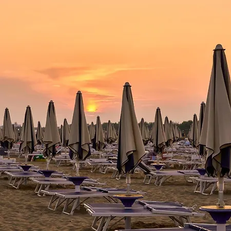 Apartment Well Equipped In Bibione-beahost *