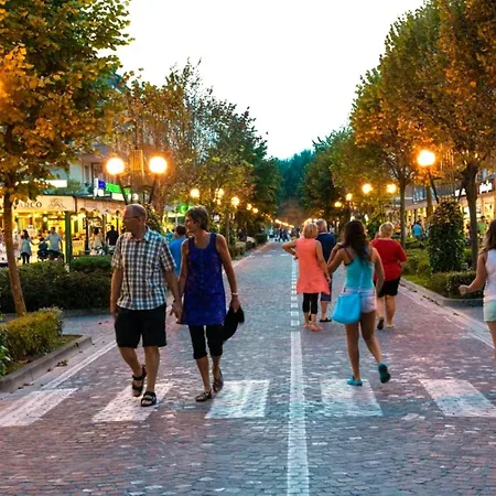 Well Equipped In Bibione-beahost *