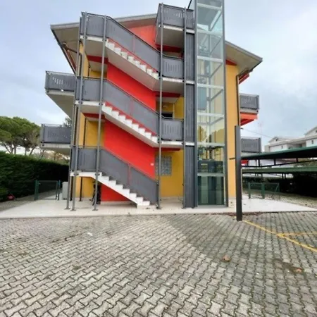 Well Equipped In Bibione-beahost Apartment *