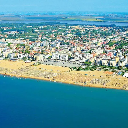 Well Equipped In Bibione-beahost Apartment